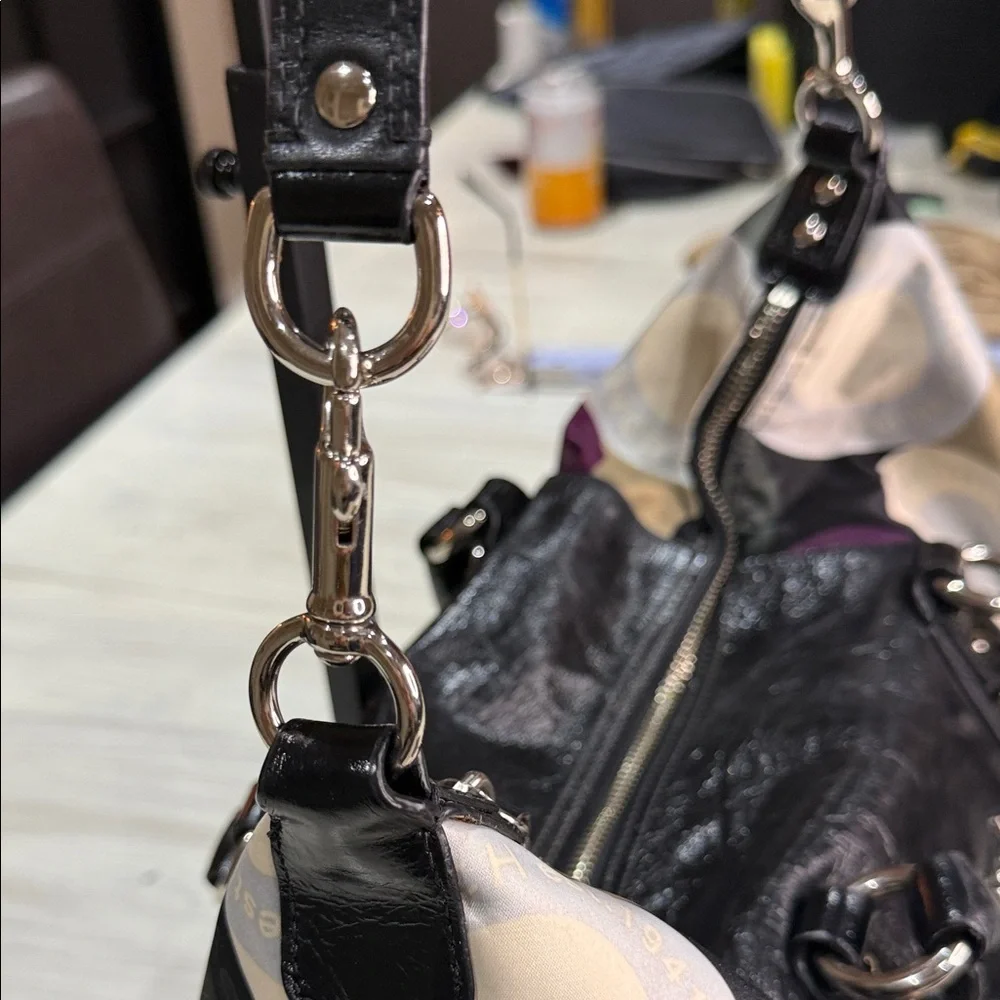 Coach Purple and Black Shoulder Bag-EUC